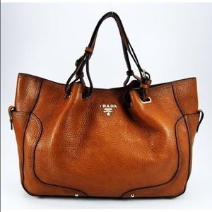 Meet your Posher, Magdalena